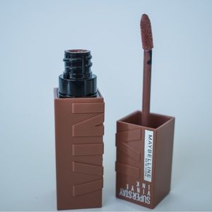 Maybelline SuperStay Vinyl Ink Lipstick (1)